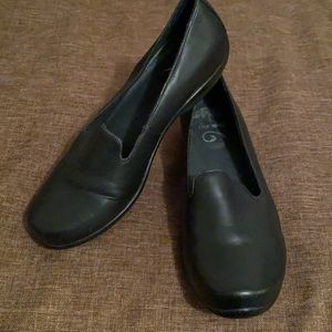 Dansko leather slip on loafer, size 39